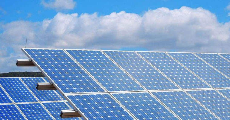 屋頂分布式光伏發(fā)電安裝高度，分布式光伏發(fā)電功率衰減嚴重嗎