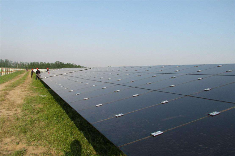 薄膜組件為什么要負極接地，如何為薄膜組件選擇逆變器